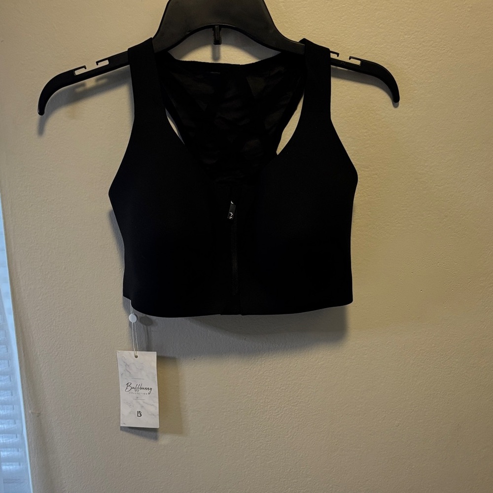 BuffBunny Black Sports Bra Small mesh details on back high impact zip C-DD